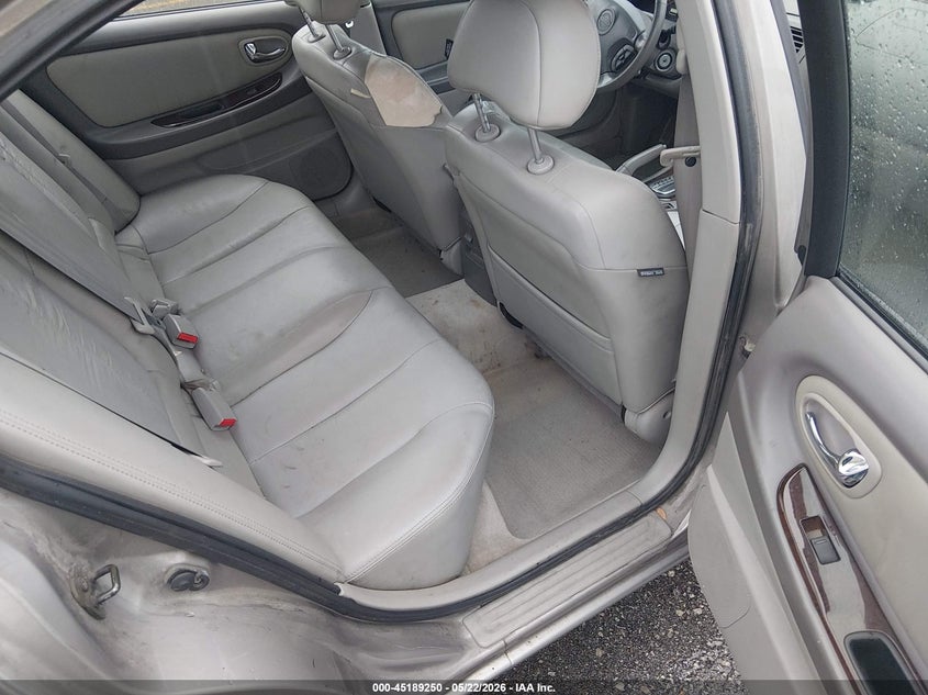 2001 Nissan Maxima VIN JN1CA31A01T314429 IAAI salvage auction — REAR END, Salvage (Missouri), sold $375 on 2026-07-16 (photo 8)