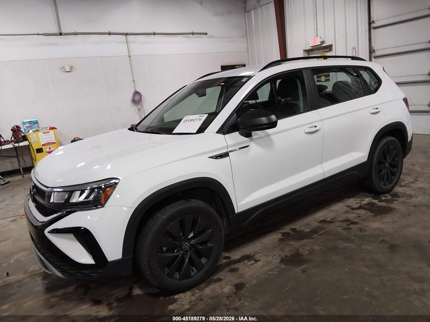 2022 Volkswagen Taos VIN 3VVAX7B25NM044931 IAAI salvage auction — HAIL, Salvage Title, sold $9,400 on 2026-08-11 (photo 2)