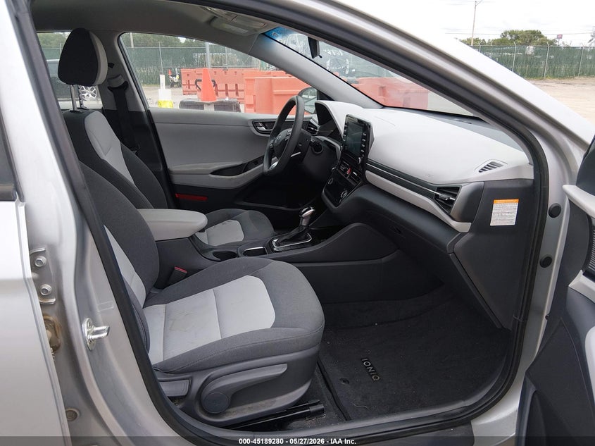 2020 Hyundai Ioniq VIN KMHC65LC6LU229371 IAAI salvage auction — THEFT, Salvage Title, sold $4,250 on 2026-07-24 (photo 5)