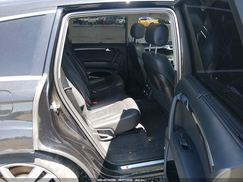 2010 Audi Q7 VIN WA1DVAFE7AD000223 IAAI salvage auction — UNKNOWN, Salvage (Texas), sold $500 on 2026-07-29 (photo 8)