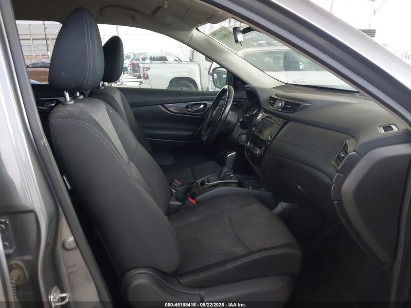 2019 Nissan Rogue VIN JN8AT2MT7KW250335 IAAI salvage auction — FRONT END, Salvage Title, sold $25 on 2026-07-21 (photo 5)