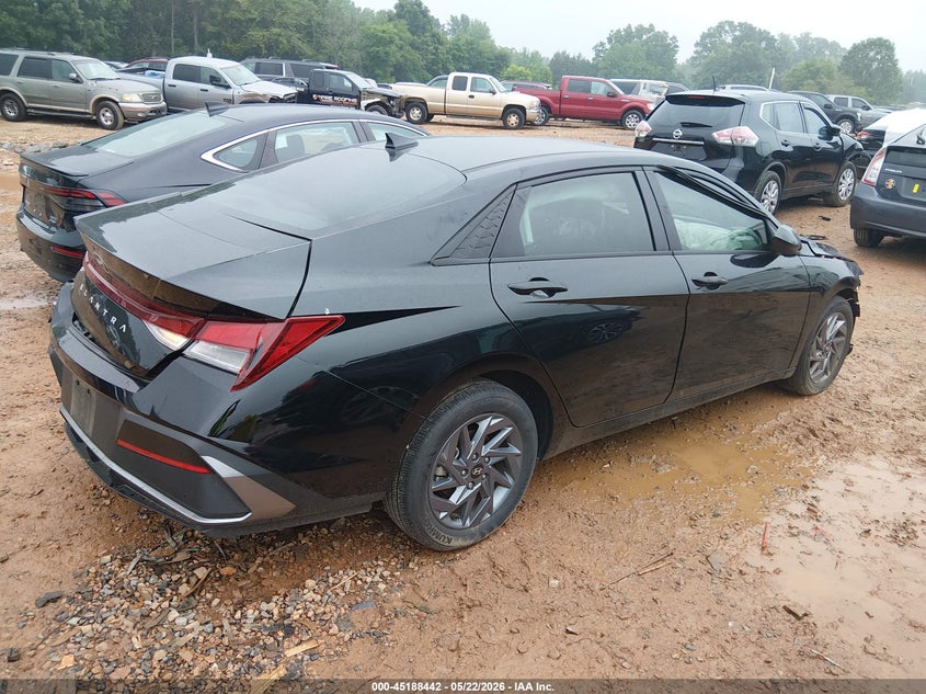 2024 Hyundai Elantra VIN KMHLM4DG4RU691633 IAAI salvage auction — LEFT & RIGHT, Salvage (North Carolina), sold $1,800 on 2026-07-27 (photo 4)