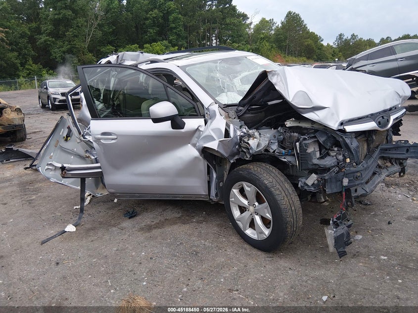 2015 Subaru Forester VIN JF2SJAGC4FH813817 IAAI salvage auction — ROLLOVER, Salvage Title, sold $250 on 2026-07-08 (photo 1)