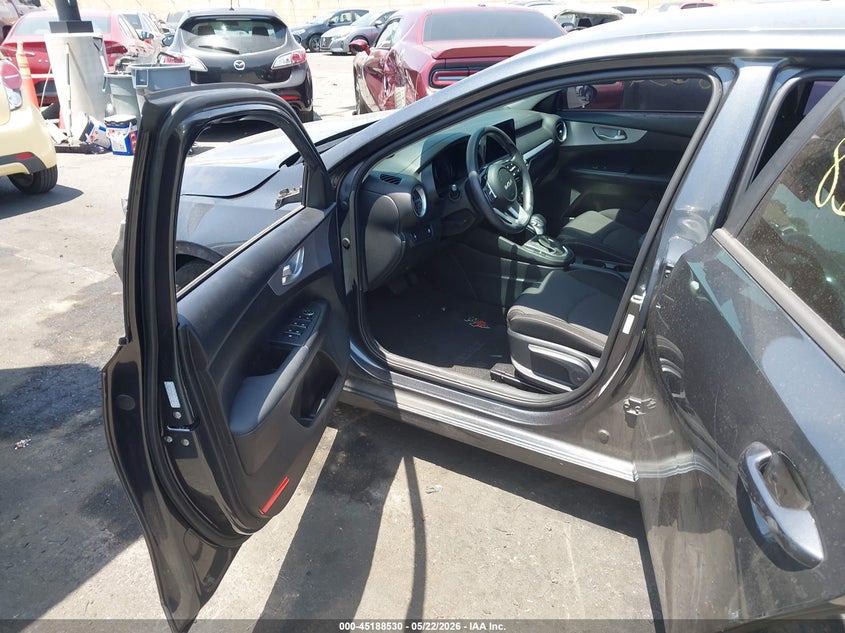 2024 Kia Forte VIN 3KPF24AD5RE801489 IAAI salvage auction — SIDE, Salvage Certificate (California), sold $3,450 on 2026-07-10 (photo 5)