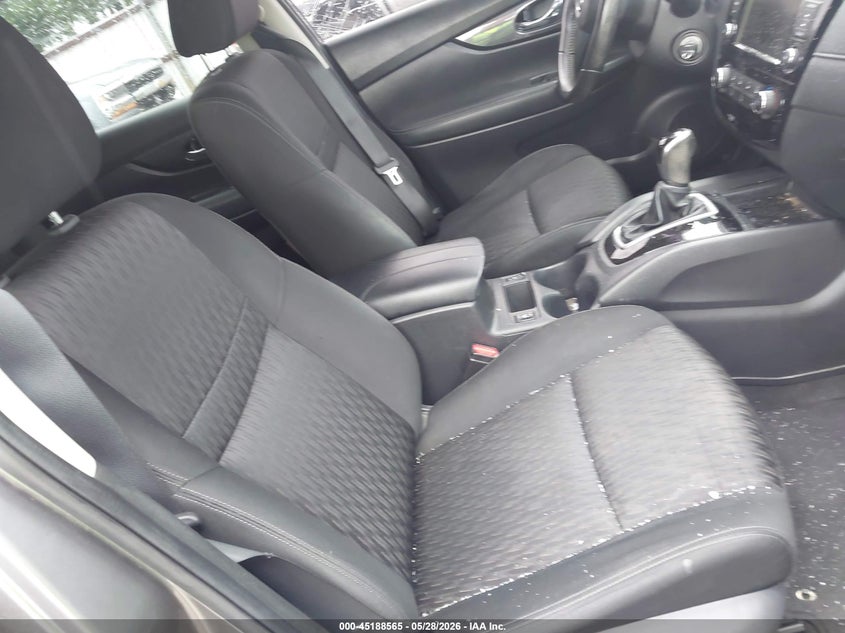 2019 Nissan Rogue VIN KNMAT2MV5KP533338 IAAI salvage auction — HAIL, Salvage Title, sold $2,675 on 2026-07-13 (photo 5)