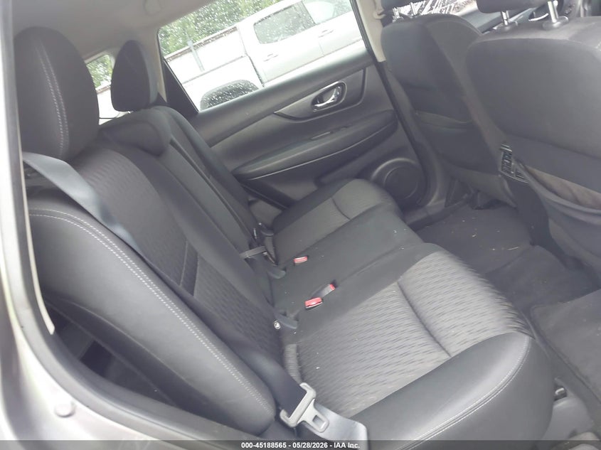 2019 Nissan Rogue VIN KNMAT2MV5KP533338 IAAI salvage auction — HAIL, Salvage Title, sold $2,675 on 2026-07-13 (photo 8)