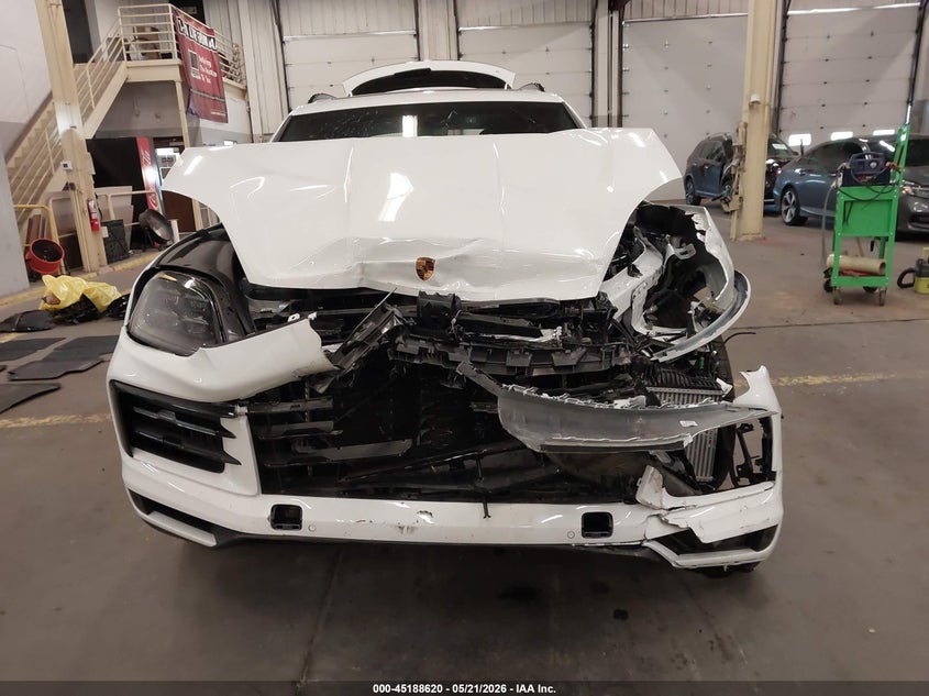 2026 Porsche Cayenne VIN WP1AL2AY9TDA15281 IAAI salvage auction — FRONT END, Salvage (Idaho), sold $125 on 2026-07-27 (photo 6)