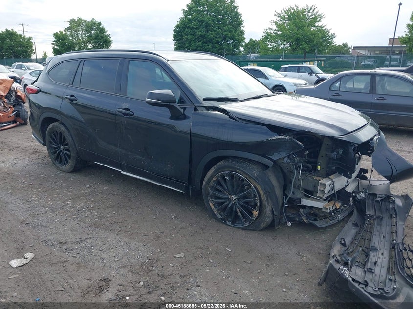 2023 Toyota Highlander VIN 5TDKDRAH9PS507993 IAAI salvage auction — FRONT END, Salvage (Pennsylvania), sold $13,000 on 2026-07-17 (photo 1)