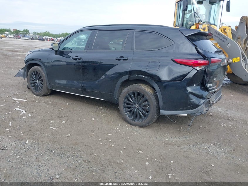 2023 Toyota Highlander VIN 5TDKDRAH9PS507993 IAAI salvage auction — FRONT END, Salvage (Pennsylvania), sold $13,000 on 2026-07-17 (photo 3)