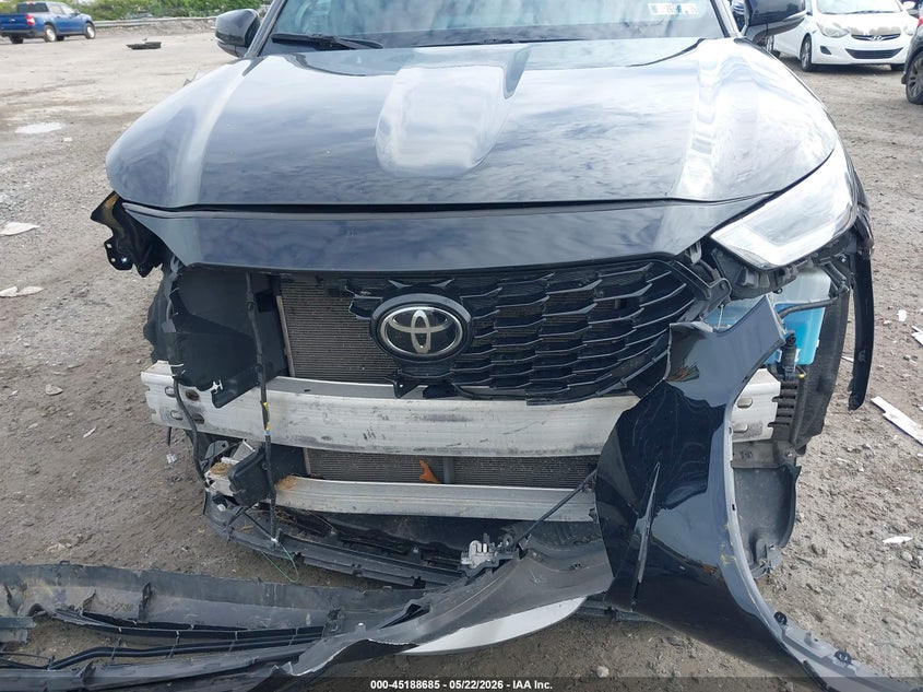 2023 Toyota Highlander VIN 5TDKDRAH9PS507993 IAAI salvage auction — FRONT END, Salvage (Pennsylvania), sold $13,000 on 2026-07-17 (photo 6)