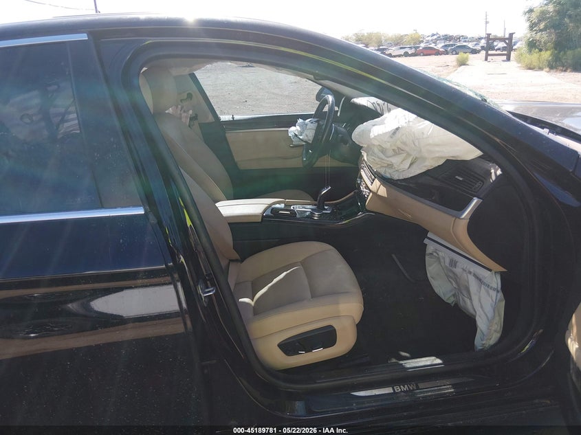 2016 BMW 5er VIN WBA5A5C51GG354342 IAAI salvage auction — FRONT END, Salvage Title, sold $2,800 on 2026-08-13 (photo 5)