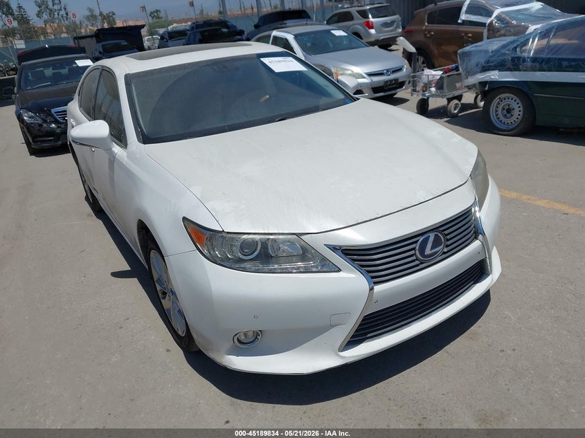 2015 Lexus VIN JTHBW1GG3F2083404 IAAI salvage auction — LEFT REAR, Salvage (California), sold $3,550 on 2026-07-08 (photo 1)