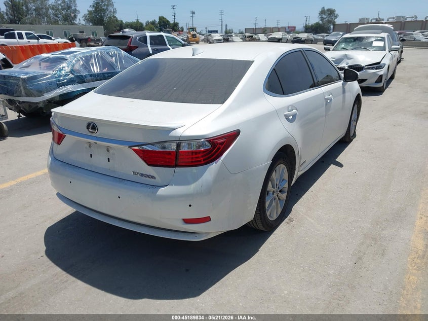 2015 Lexus VIN JTHBW1GG3F2083404 IAAI salvage auction — LEFT REAR, Salvage (California), sold $3,550 on 2026-07-08 (photo 4)