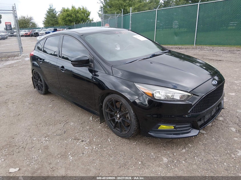 2017 Ford Focus st VIN 1FADP3L99HL222383 IAAI salvage auction — NORMAL WEAR, Original (Kentucky), sold $2,750 on 2026-07-06 (photo 1)