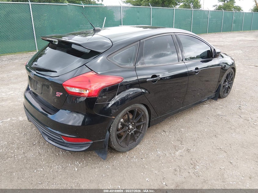 2017 Ford Focus st VIN 1FADP3L99HL222383 IAAI salvage auction — NORMAL WEAR, Original (Kentucky), sold $2,750 on 2026-07-06 (photo 4)