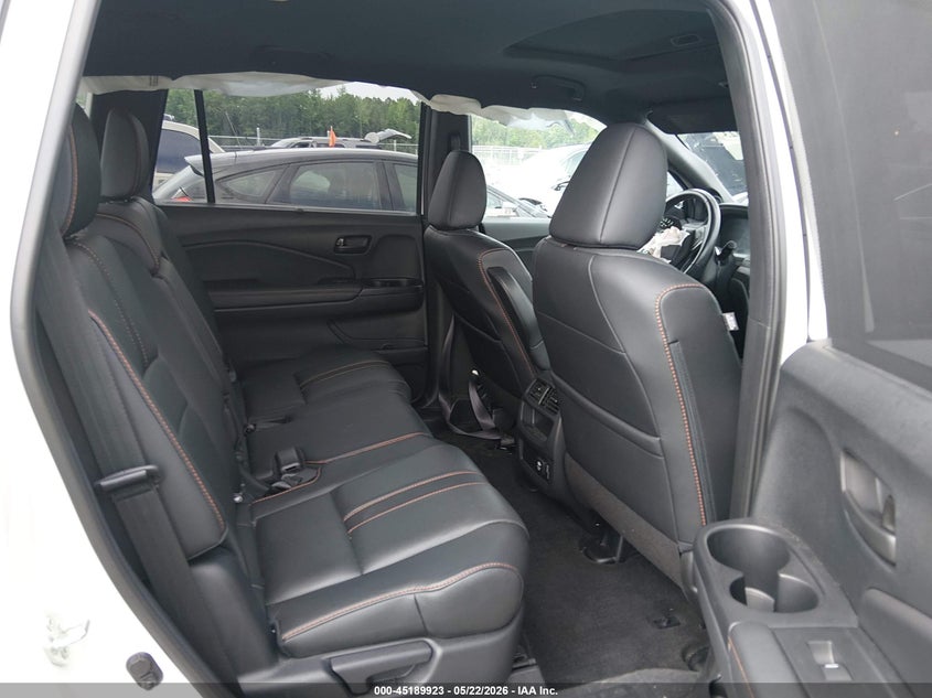 2023 Honda Passport VIN 5FNYF8H60PB004344 IAAI salvage auction — LEFT SIDE, Salvage (North Carolina), sold $12,300 on 2026-07-29 (photo 8)