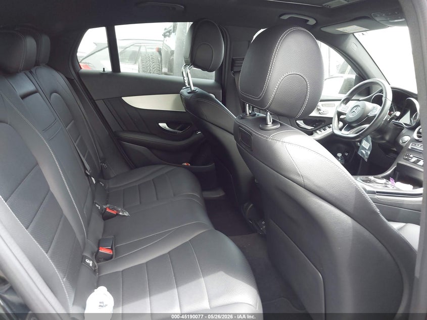 2019 Mercedes-benz Glc coupe VIN WDC0J4KBXKF666120 IAAI salvage auction — SIDE, Wait Title, sold $13,600 on 2026-08-08 (photo 8)