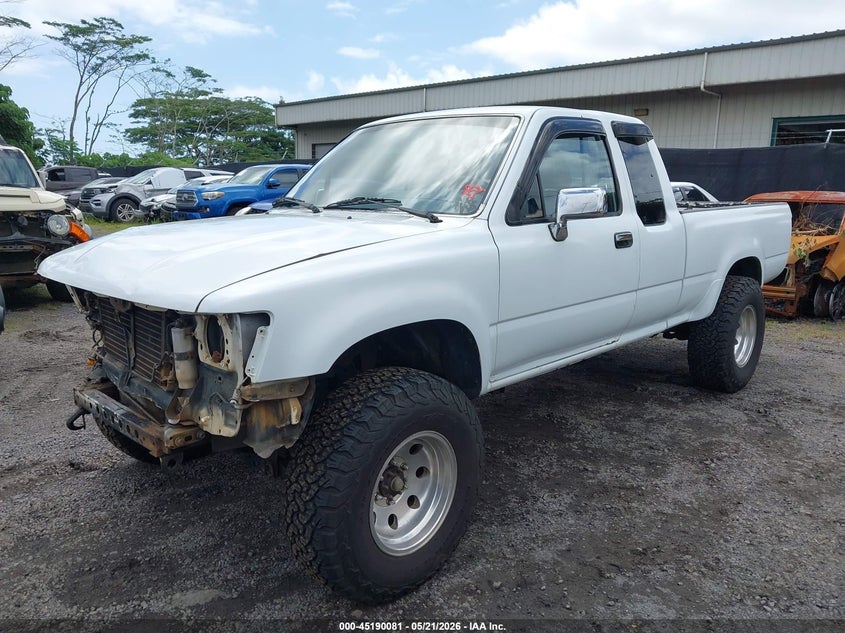 1990 Toyota Pickup VIN JT4VN13G6L5021223 IAAI salvage auction — FRONT END, Salvage (Hawaii), sold $3,200 on 2026-07-14 (photo 2)