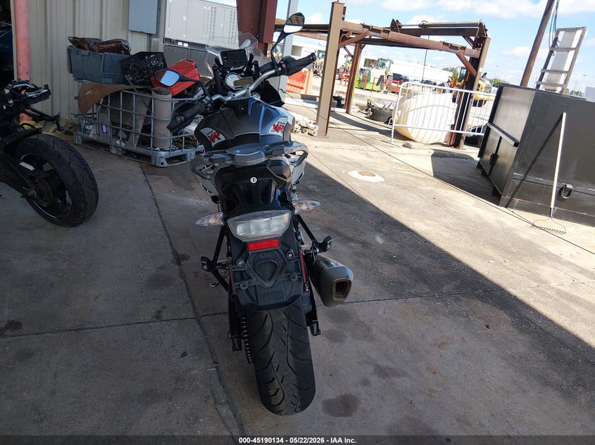 2016 BMW S 1000 VIN WB10D1307GZ463200 IAAI salvage auction — RIGHT SIDE, Original (Texas), sold $3,000 on 2026-07-07 (photo 6)