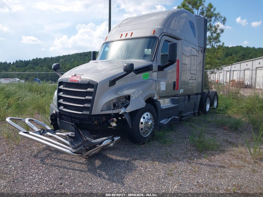 2020 Freightliner New cascadia 126 VIN 3AKJHHDR4LSKB5056 IAAI salvage auction — FRONT END, Salvage (Alabama), sold $10,500 on 2026-09-16 (photo 2)