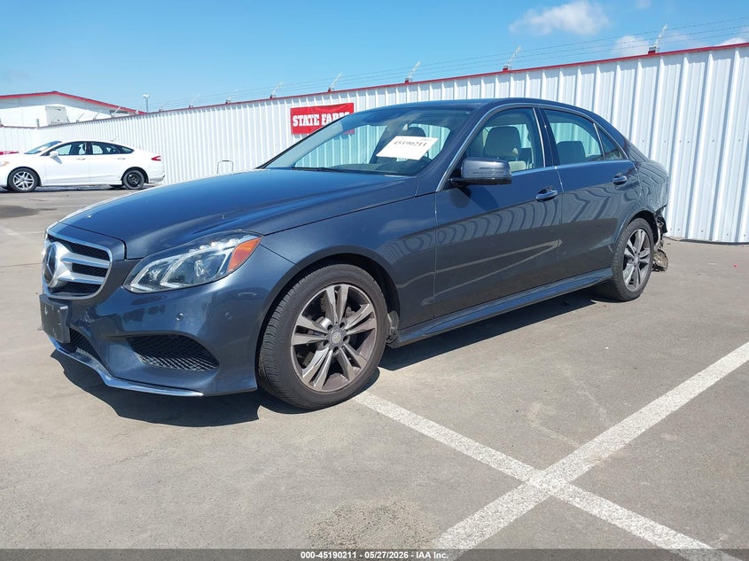 2014 Mercedes-benz E-klasse VIN WDDHF8JB0EA908407 IAAI salvage auction — REAR END, Salvage Title, sold $5,600 on 2026-08-04 (photo 2)