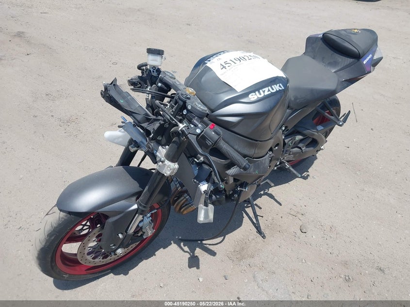 2026 Suzuki Gsx-r VIN JS1GN7FAXT7101075 IAAI salvage auction — LEFT FRONT, Salvage (California), sold $3,600 on 2026-07-15 (photo 2)