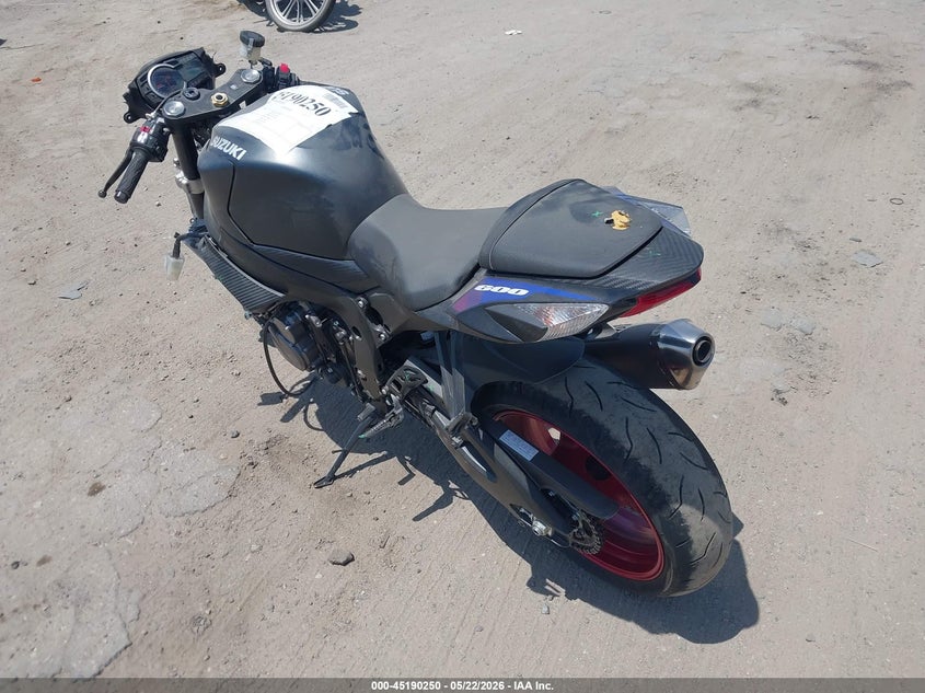 2026 Suzuki Gsx-r VIN JS1GN7FAXT7101075 IAAI salvage auction — LEFT FRONT, Salvage (California), sold $3,600 on 2026-07-15 (photo 3)