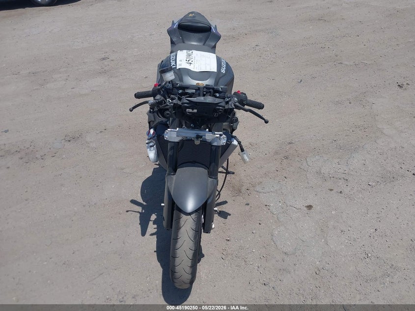 2026 Suzuki Gsx-r VIN JS1GN7FAXT7101075 IAAI salvage auction — LEFT FRONT, Salvage (California), sold $3,600 on 2026-07-15 (photo 5)