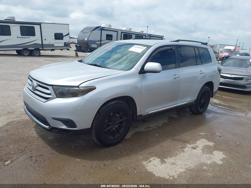2013 Toyota Highlander VIN 5TDZK3EH8DS102831 IAAI salvage auction — HAIL, Original (Texas), sold $2,275 on 2026-07-20 (photo 2)