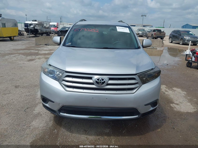 2013 Toyota Highlander VIN 5TDZK3EH8DS102831 IAAI salvage auction — HAIL, Original (Texas), sold $2,275 on 2026-07-20 (photo 6)
