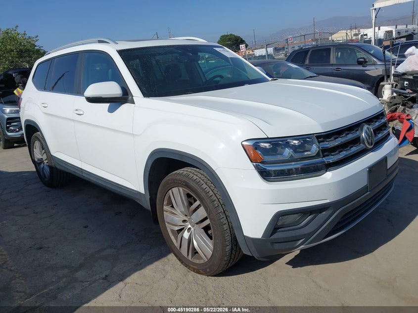 2019 Volkswagen Atlas VIN 1V2WR2CA2KC588936 — IAAI salvage auction photo
