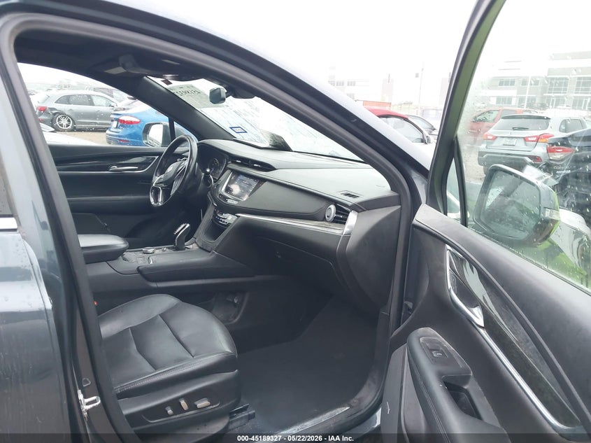 2020 Cadillac Xt5 VIN 1GYKNCRS1LZ107682 IAAI salvage auction — SIDE, Salvage Title, sold $25 on 2026-08-19 (photo 5)