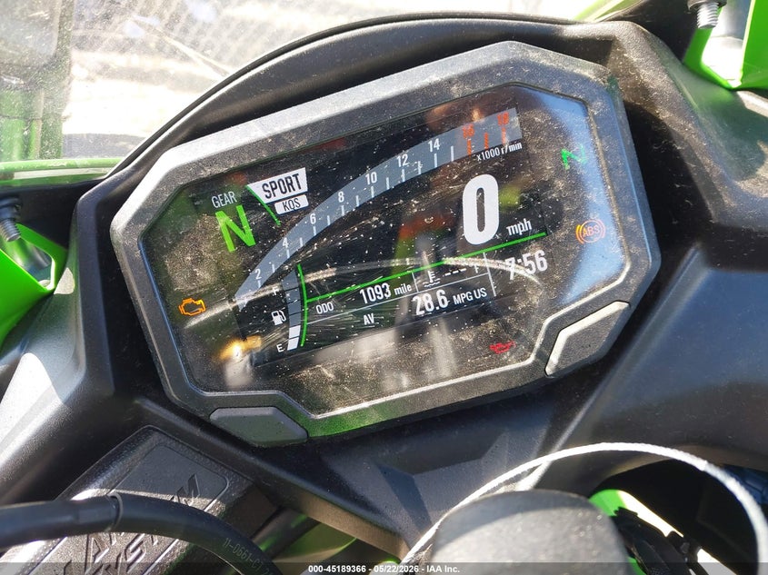 2025 Kawasaki Zx VIN ML5ZXCS14SDA37605 IAAI salvage auction — LEFT SIDE, Salvage (California), sold $1,200 on 2026-07-30 (photo 7)