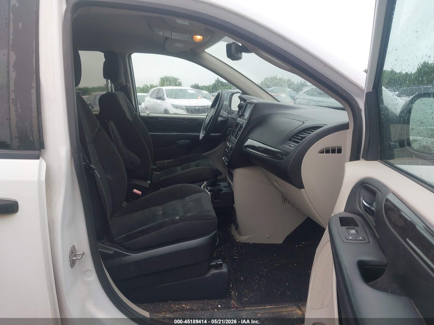 2019 Dodge Caravan VIN 2C4RDGBG1KR723590 IAAI salvage auction — RIGHT SIDE, SF97 (Oklahoma), sold $7,675 on 2026-07-09 (photo 5)