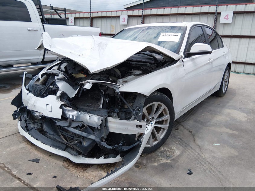 2016 BMW 3er VIN WBA8E1G59GNT36767 IAAI salvage auction — FRONT END, Salvage (Texas), sold $375 on 2026-08-04 (photo 2)