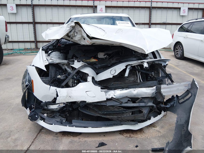 2016 BMW 3er VIN WBA8E1G59GNT36767 IAAI salvage auction — FRONT END, Salvage (Texas), sold $375 on 2026-08-04 (photo 6)