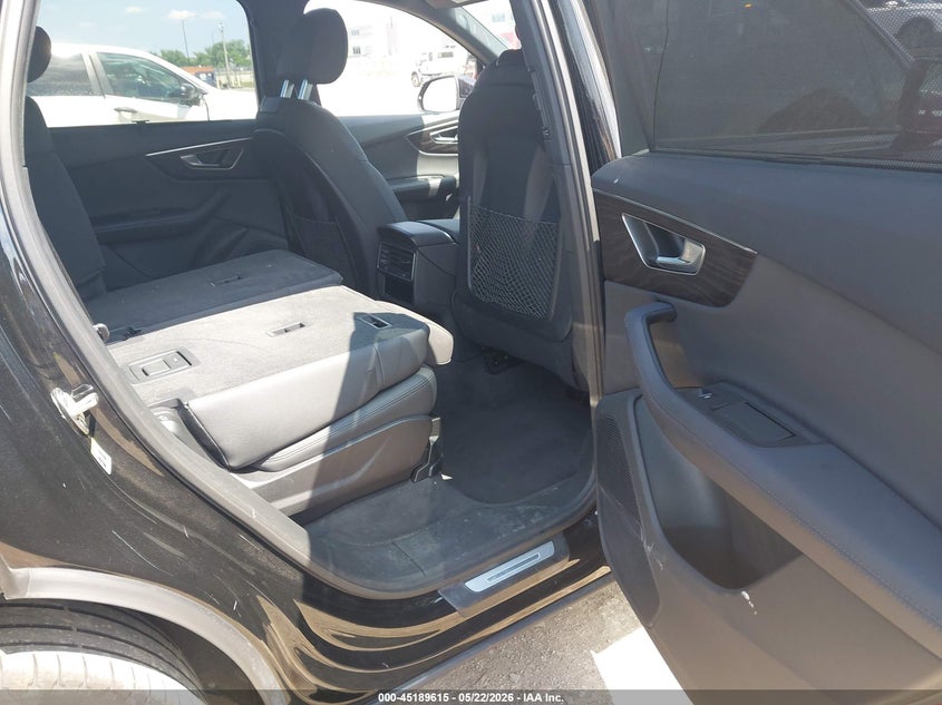 2023 Audi Q7 VIN WA1LCBF78PD023642 IAAI salvage auction — FRONT END, Original (Texas), sold $17,900 on 2026-07-28 (photo 8)