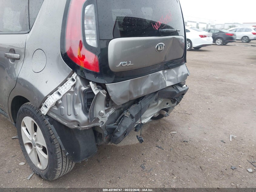 2015 Kia Soul VIN KNDJN2A25F7157069 IAAI salvage auction — REAR END, Original (Texas), sold $875 on 2026-07-28 (photo 6)