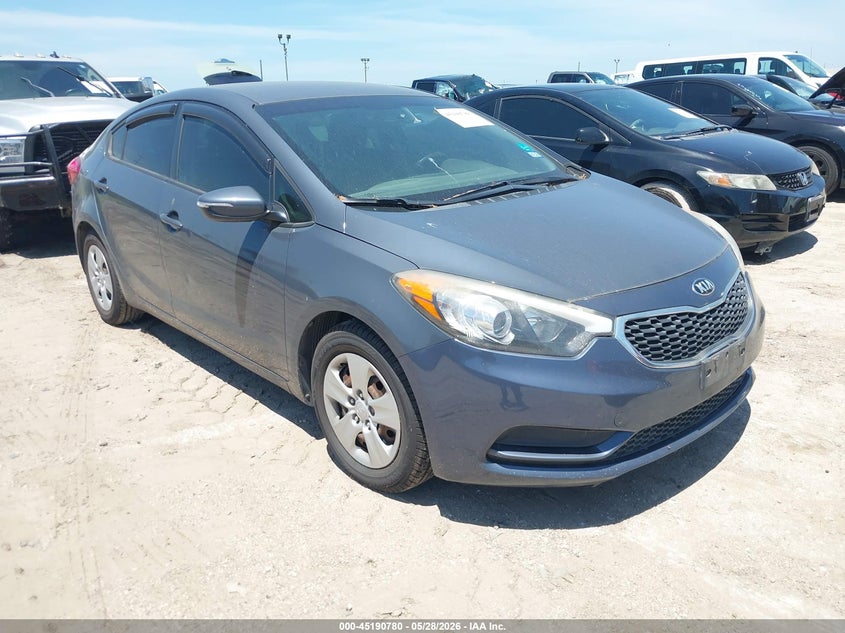 2016 Kia Forte VIN KNAFX4A65G5553916 IAAI salvage auction — NORMAL WEAR, Salvage Title, sold $1,200 on 2026-07-20 (photo 1)