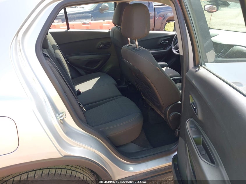 2018 Chevrolet Trax VIN KL7CJKSB0JB544232 IAAI salvage auction — RIGHT FRONT, Salvage (Illinois), sold $1,000 on 2026-07-15 (photo 8)