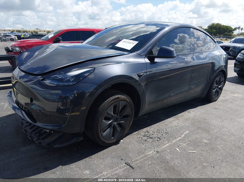 2024 Tesla Model y VIN 7SAYGDEE4RA302562 IAAI salvage auction — RIGHT SIDE, Rebuildable (Florida), sold $7,775 on 2026-07-30 (photo 2)