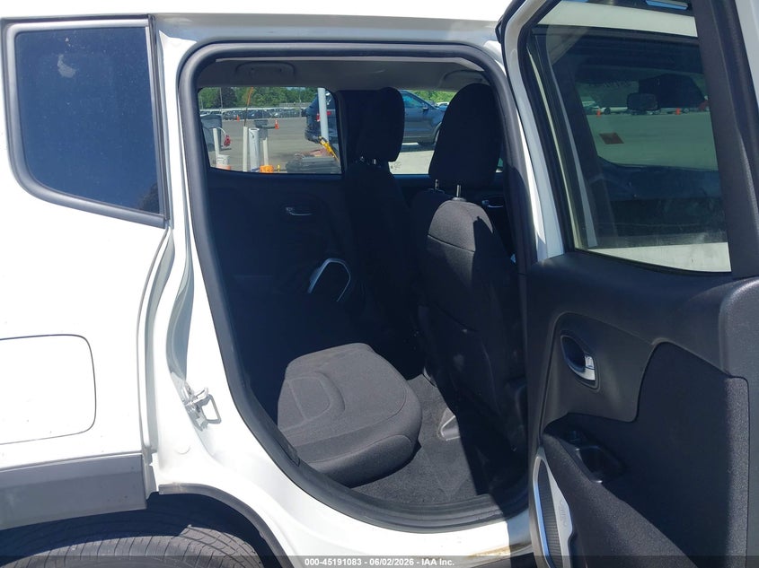 2018 Jeep Renegade VIN ZACCJABB2JPG92787 IAAI salvage auction — HAIL, Clear (Indiana), sold $1,325 on 2026-08-14 (photo 7)