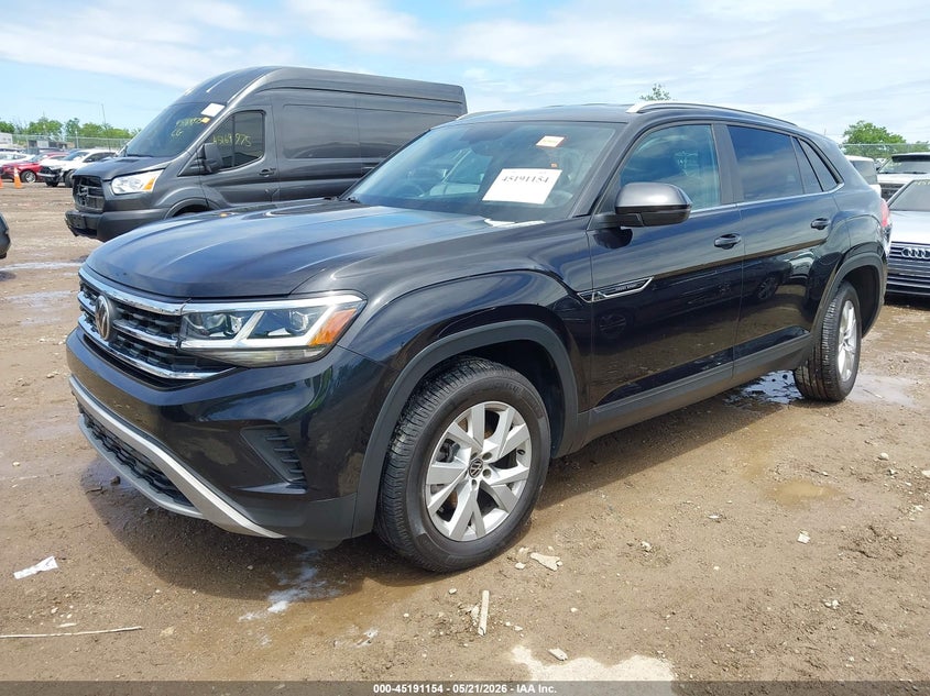 2020 Volkswagen Atlas cross sport VIN 1V2GC2CAXLC202285 IAAI salvage auction — SIDE, Salvage (Ohio), sold $7,700 on 2026-07-09 (photo 2)
