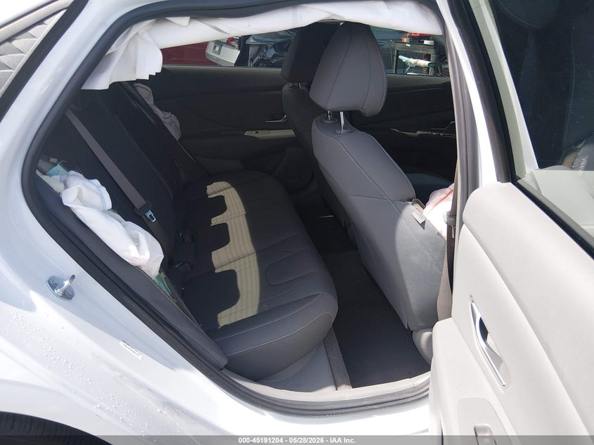 2025 Hyundai Elantra VIN KMHLM4DG4SU081799 IAAI salvage auction — RIGHT FRONT, Salvage Title, sold $5,650 on 2026-07-16 (photo 8)