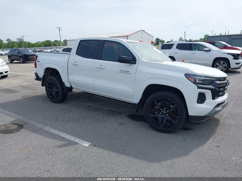2025 Chevrolet Colorado VIN 1GCPTDEK9S1208642 IAAI salvage auction — LEFT FRONT, Salvage (Indiana), sold $15,600 on 2026-07-09 (photo 1)