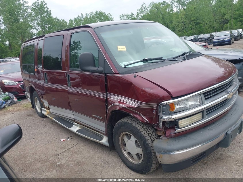 1999 Chevrolet Express 2500 VIN 1GBFG15R4X1036916 IAAI salvage auction — RIGHT FRONT, Salvage (Ohio), sold $350 on 2026-07-31 (photo 1)