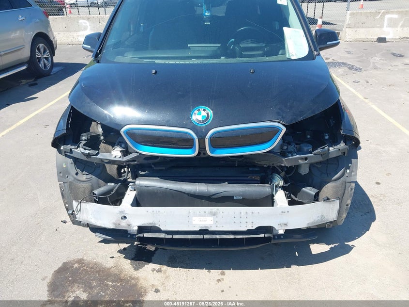 2017 BMW I3 VIN WBY1Z8C33HV893826 IAAI salvage auction — FRONT END, Salvage (Connecticut), sold $3,650 on 2026-07-18 (photo 6)