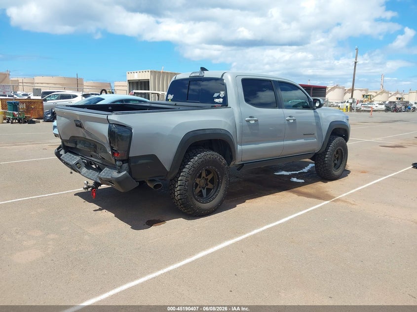 2018 Toyota Tacoma VIN 3TMAZ5CN0JM057537 IAAI salvage auction — FRONT & REAR, Salvage Title, sold $13,100 on 2026-08-25 (photo 4)