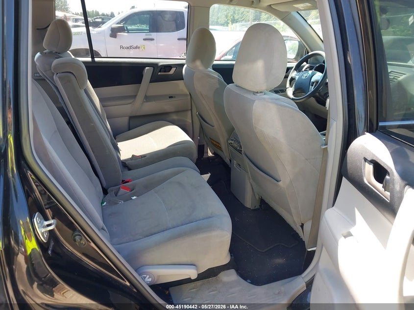 2011 Toyota Highlander VIN 5TDBK3EH2BS063734 IAAI salvage auction — RIGHT SIDE, Bill Of Sale (Washington), sold $1,050 on 2026-07-22 (photo 8)