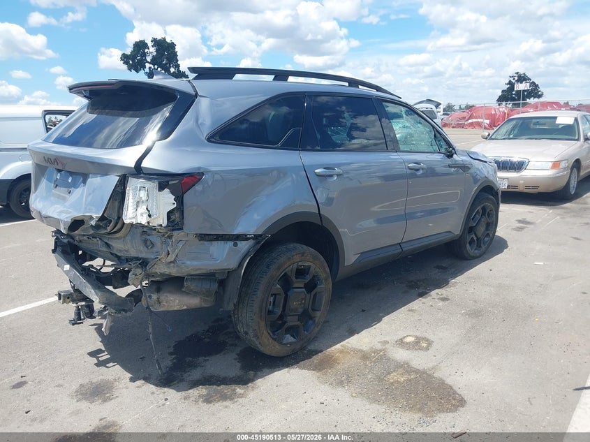 2025 Kia Sorento VIN 5XYRKDJF1SG369071 IAAI salvage auction — ROLLOVER, Salvage Title, sold $3,500 on 2026-08-01 (photo 4)